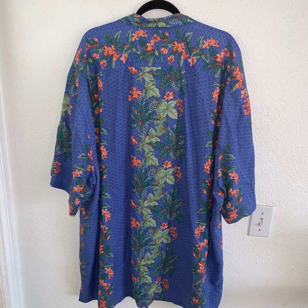 Tommy Bahama 100% Silk Floral Camp Shirt Blue 2XT Tall 151-BT310452 Hawaiian